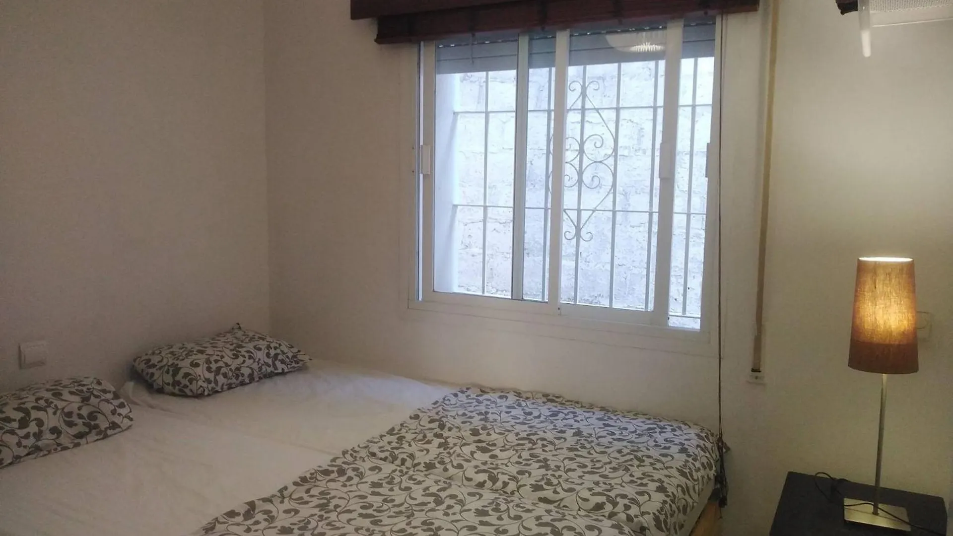 2 Bed Gf Apt Near Puerto Banus Marbella